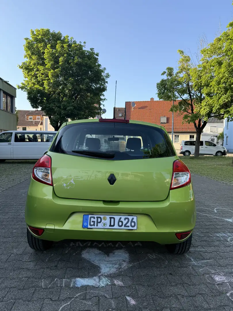 Renault Clio 1.2 16V 75 Dynamique - 2