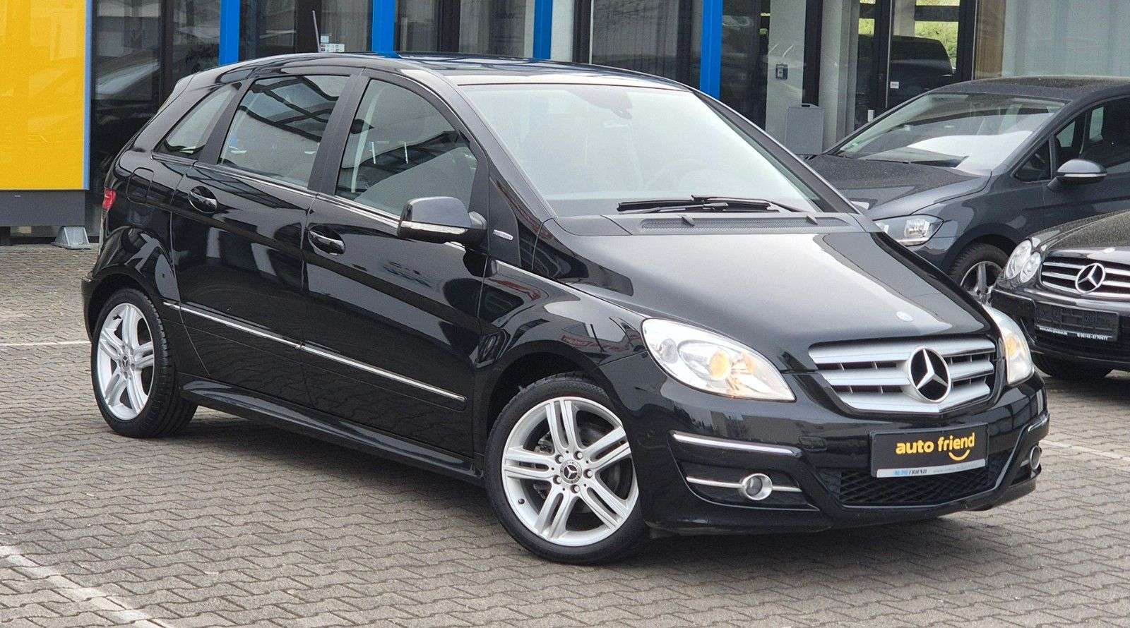 Second hand Mercedes Benz B-Class 180