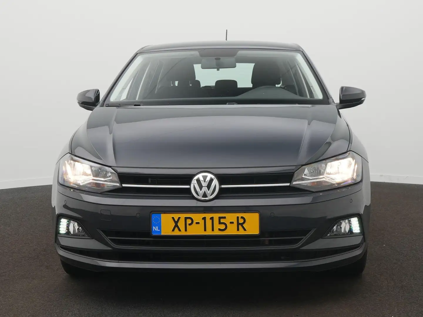 Volkswagen Polo 1.6 TDI Comfortline DSG / Adap. Cruise / Navi / Se Gris - 2
