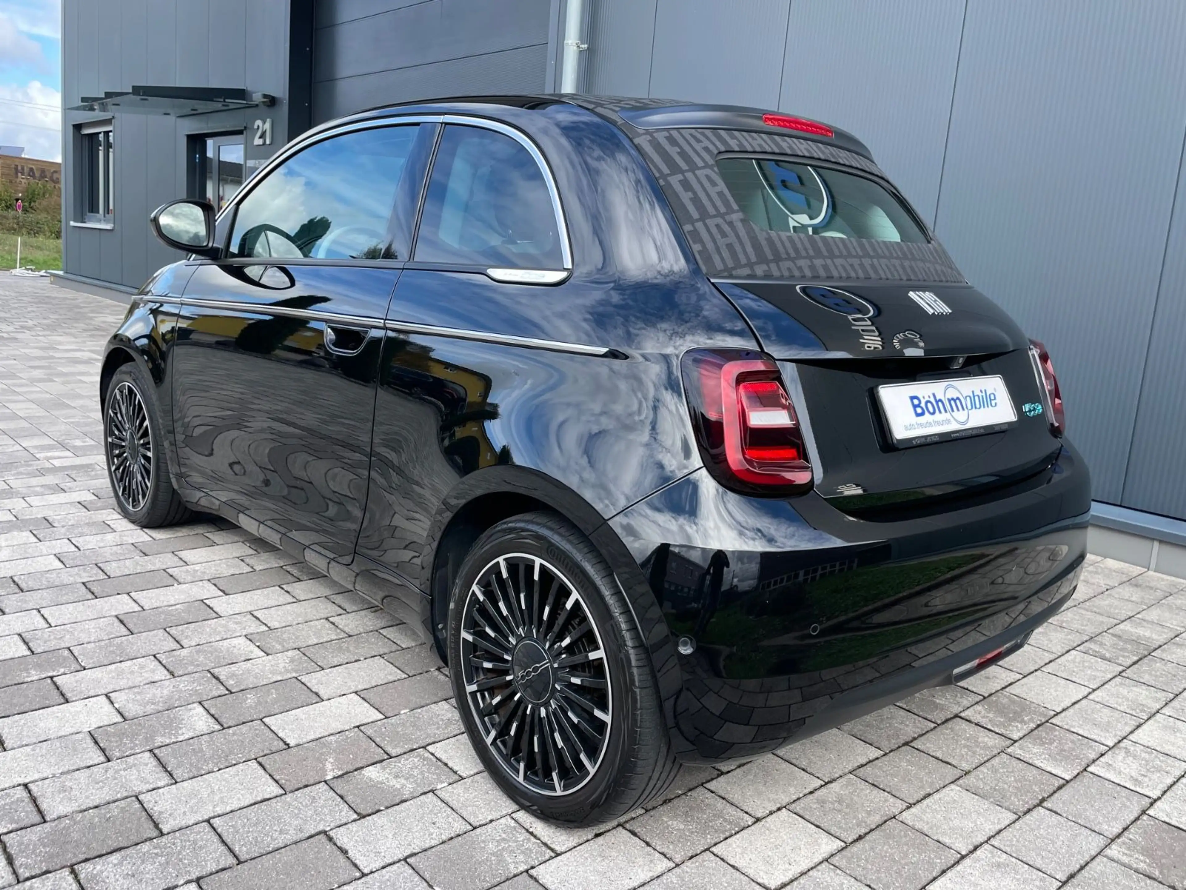 Fiat 500e Cabrio La Prima by Bocelli/1. Hand/Mwst. — photo 13