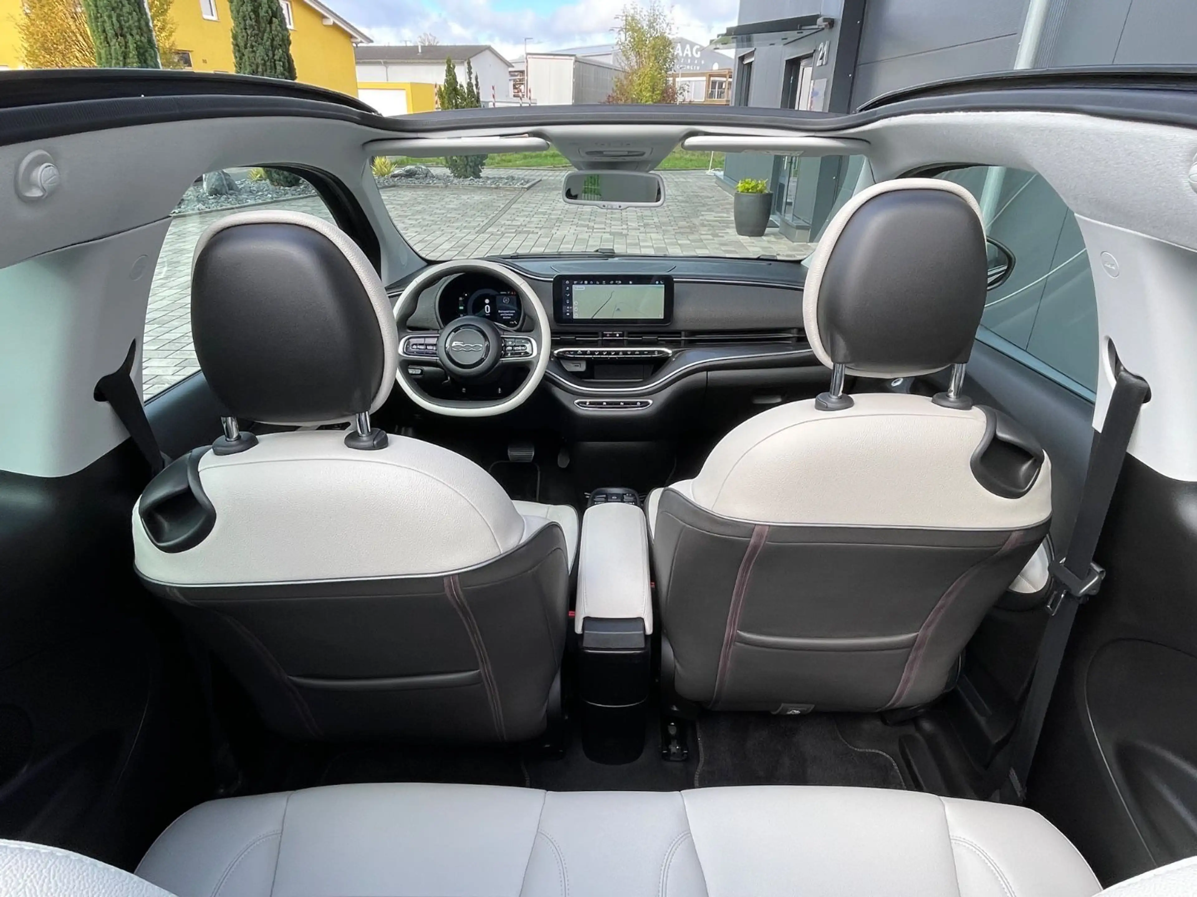 Fiat 500e Cabrio La Prima by Bocelli/1. Hand/Mwst. — photo 23