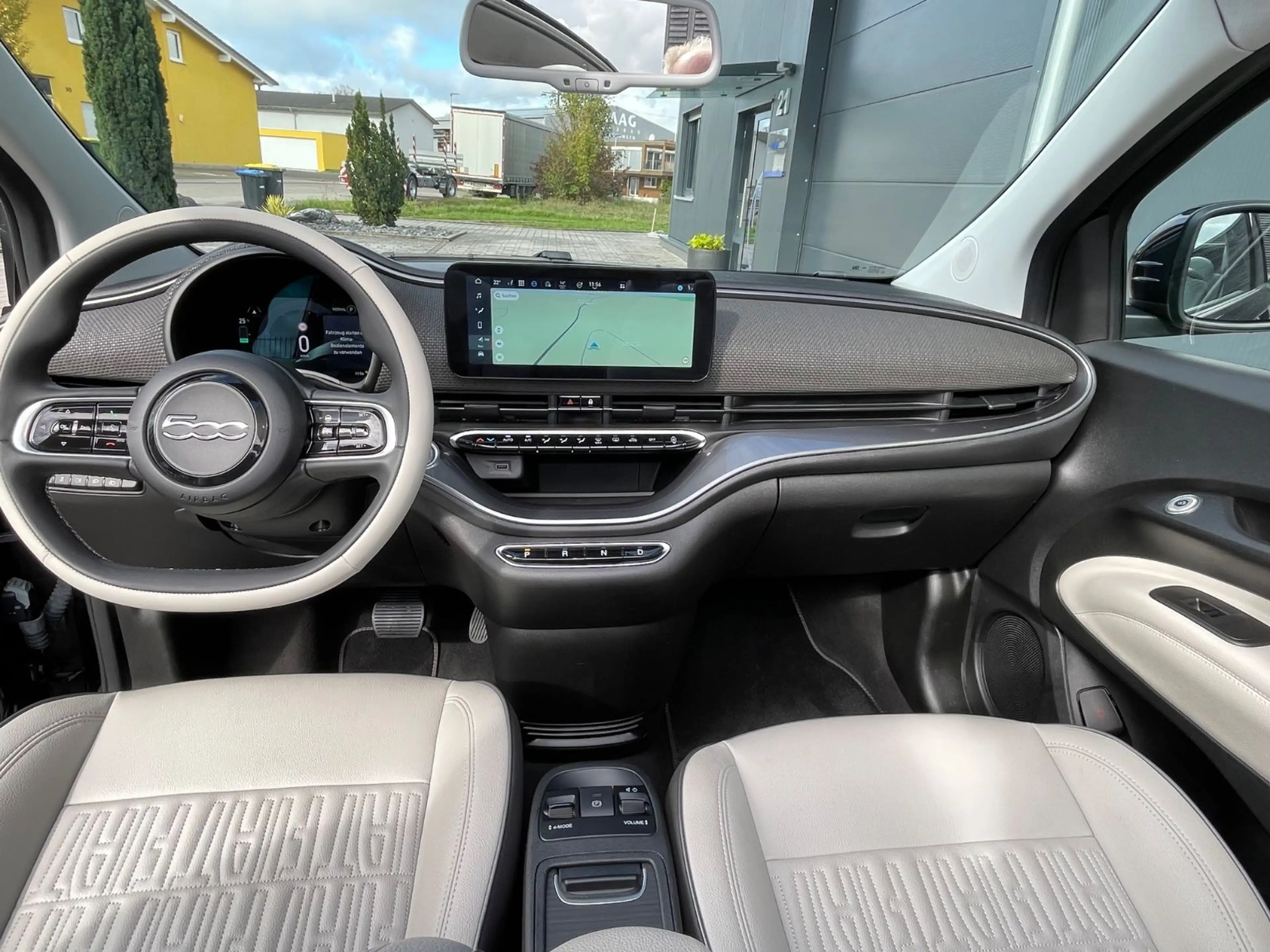 Fiat 500e Cabrio La Prima by Bocelli/1. Hand/Mwst. — photo 19