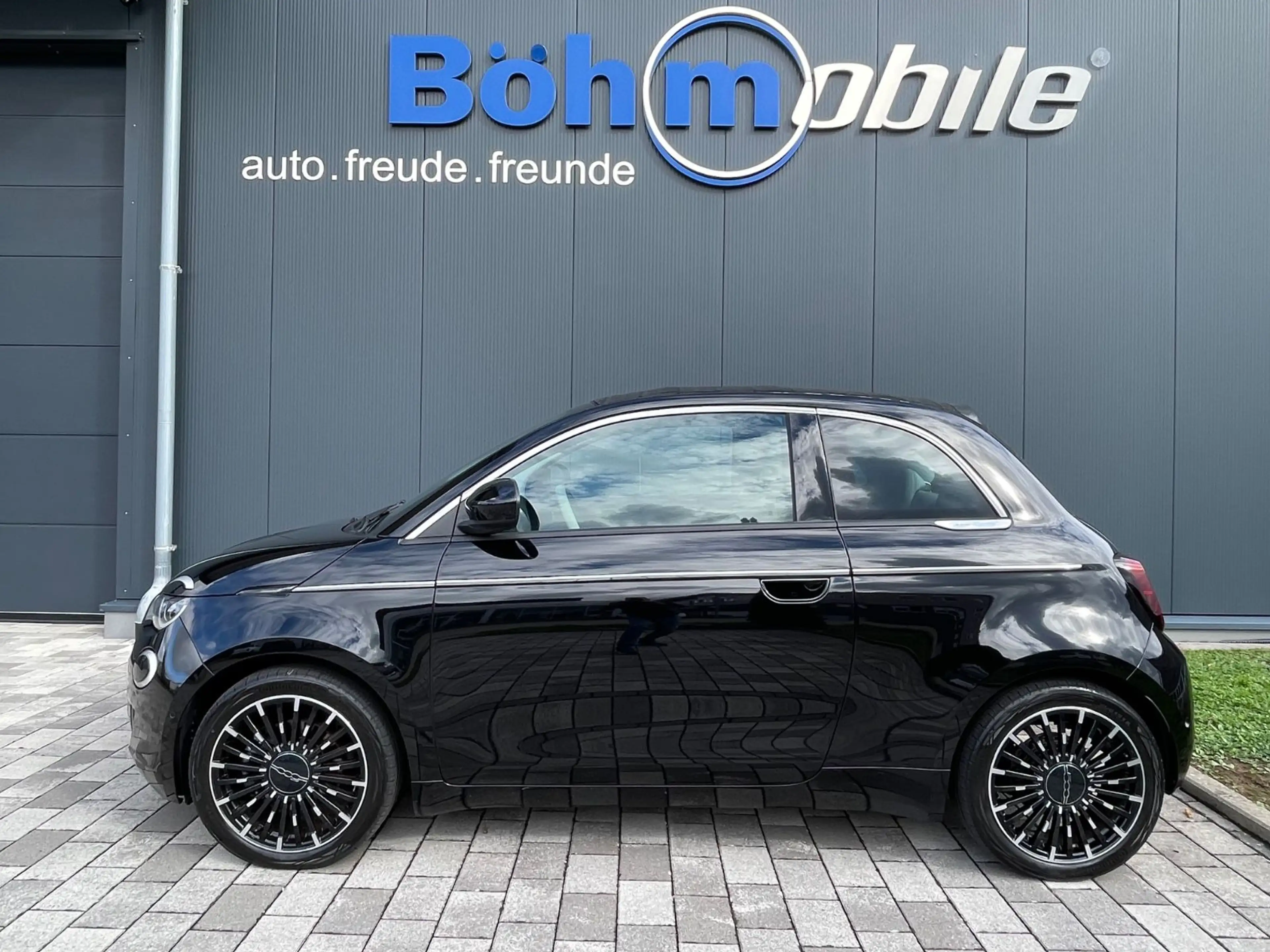 Fiat 500e Cabrio La Prima by Bocelli/1. Hand/Mwst. — photo 9