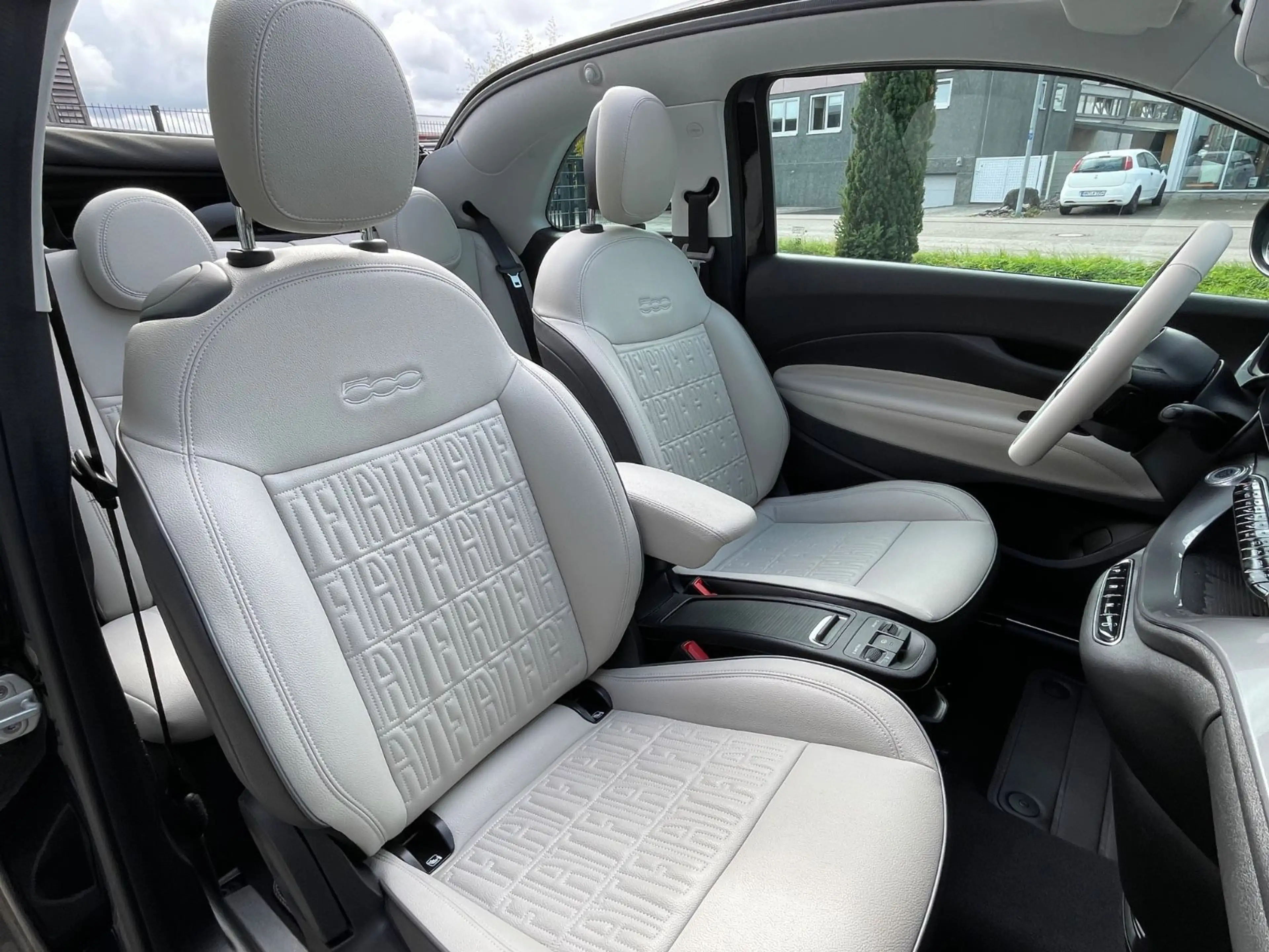 Fiat 500e Cabrio La Prima by Bocelli/1. Hand/Mwst. — photo 26