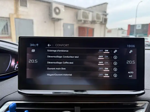 Peugeot 3008 view 15