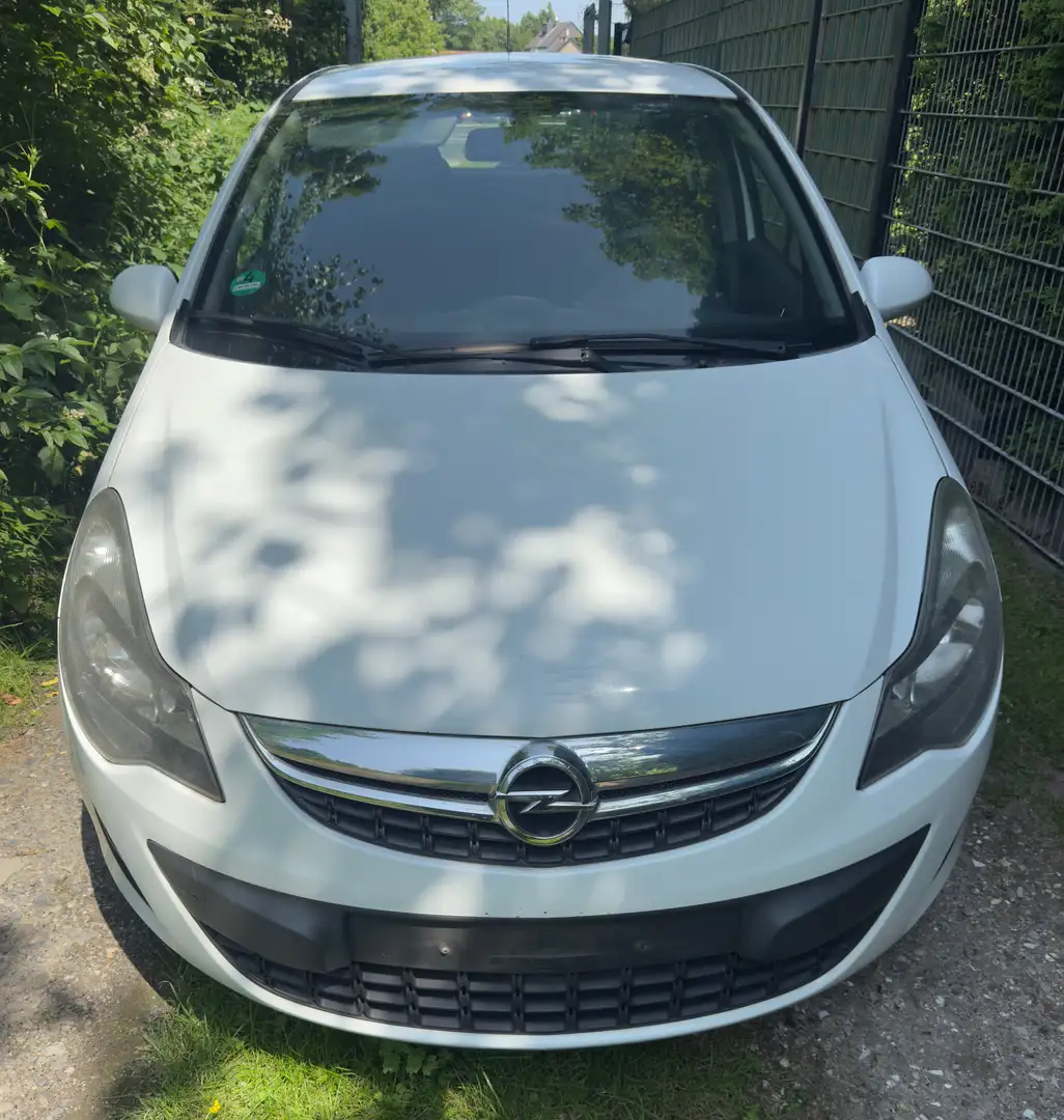 Opel Corsa 1,2 Weiß - 1