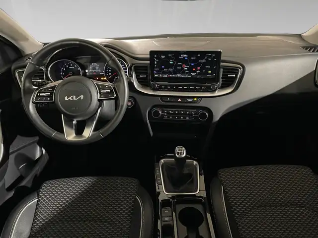 Kia Ceed view 5