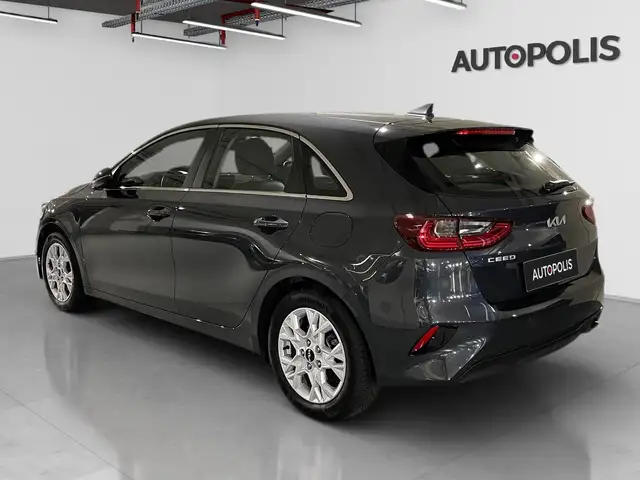 Kia Ceed view 13