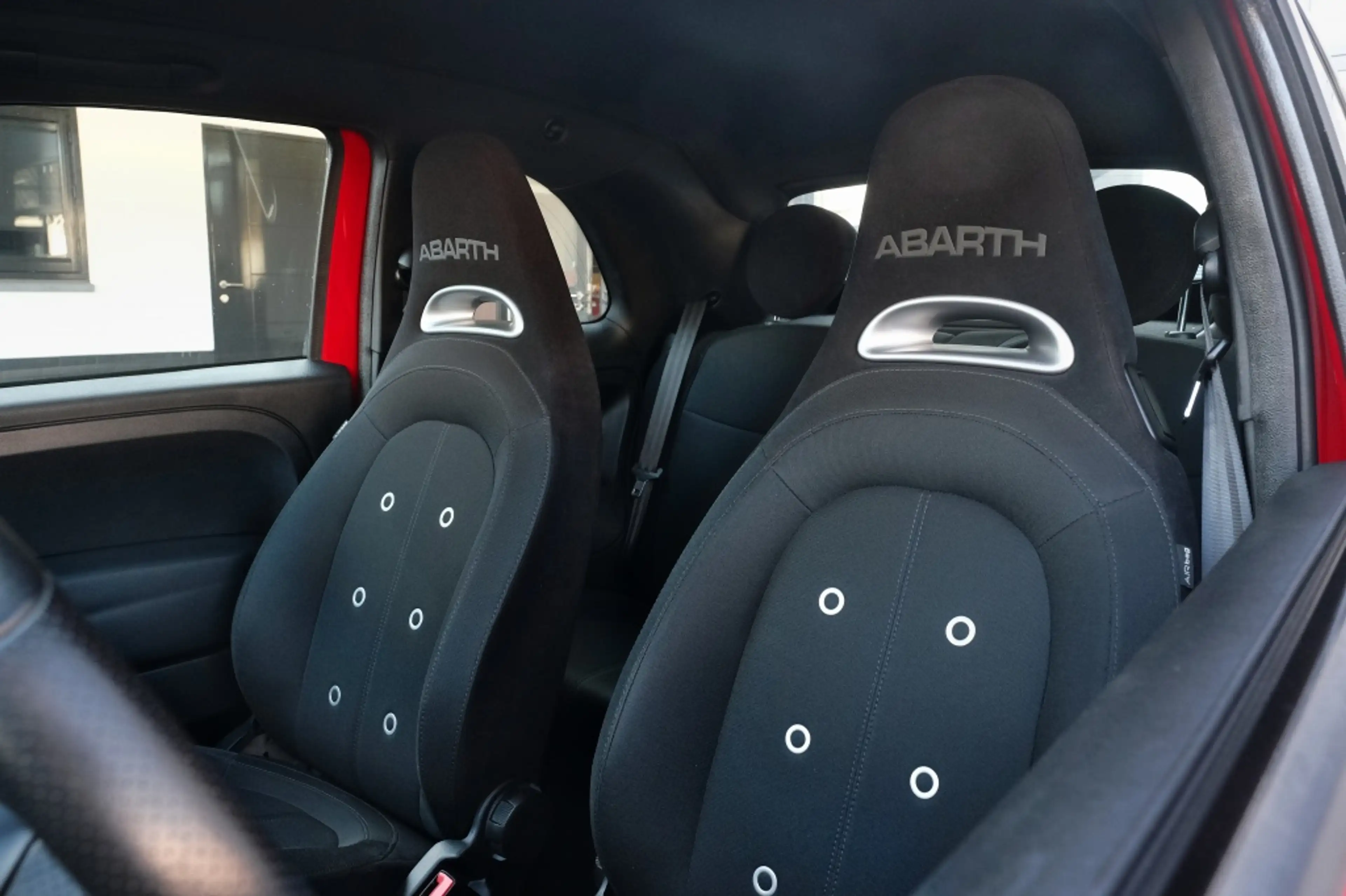 Fiat 500 Abarth 1.2 Open dak, Carplay — photo 3
