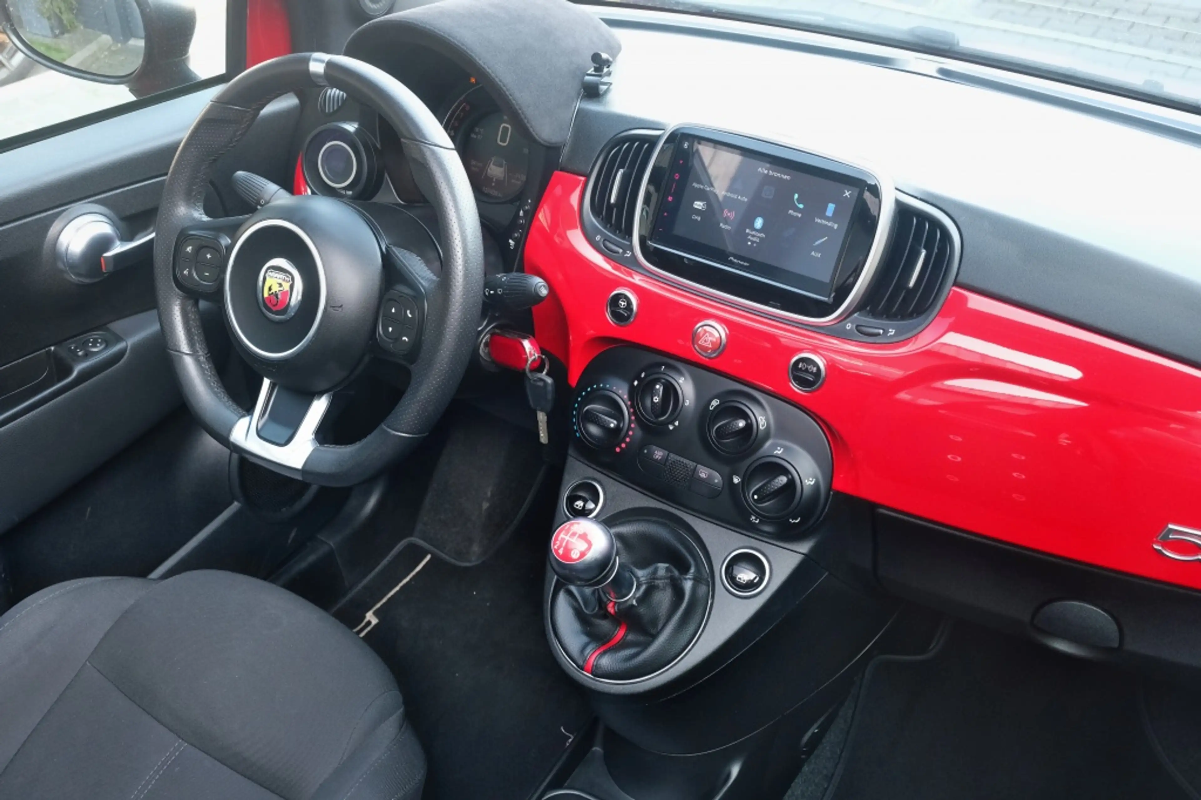 Fiat 500 Abarth 1.2 Open dak, Carplay — photo 2