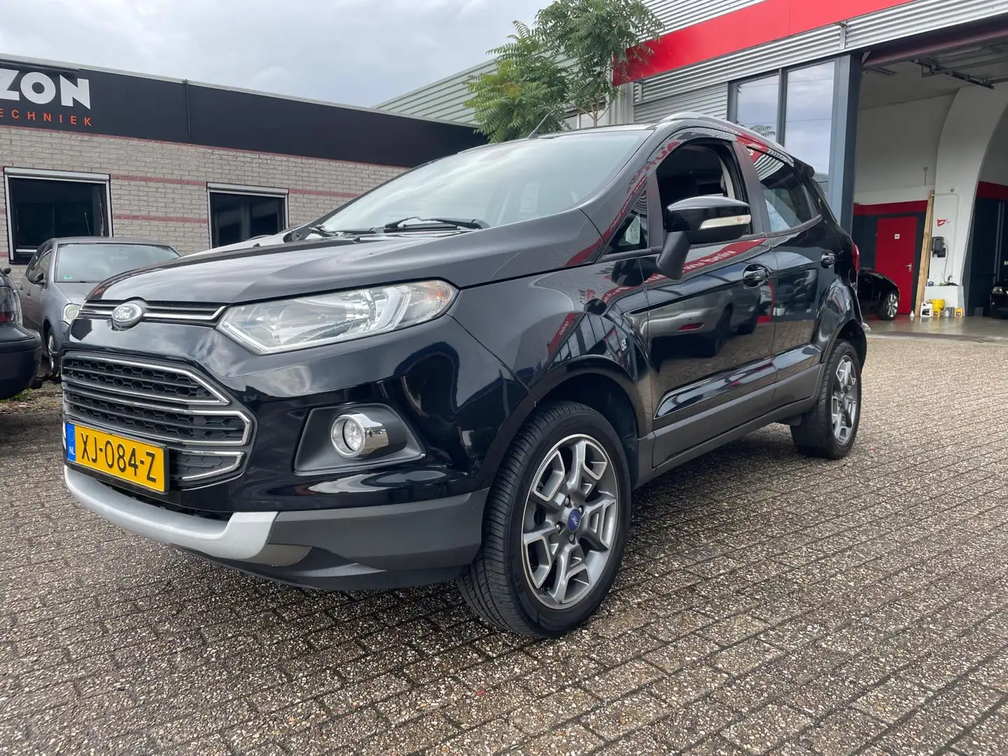Ford EcoSport 1.5 TDCi Titanium zeer mooie auto Grijs - 2