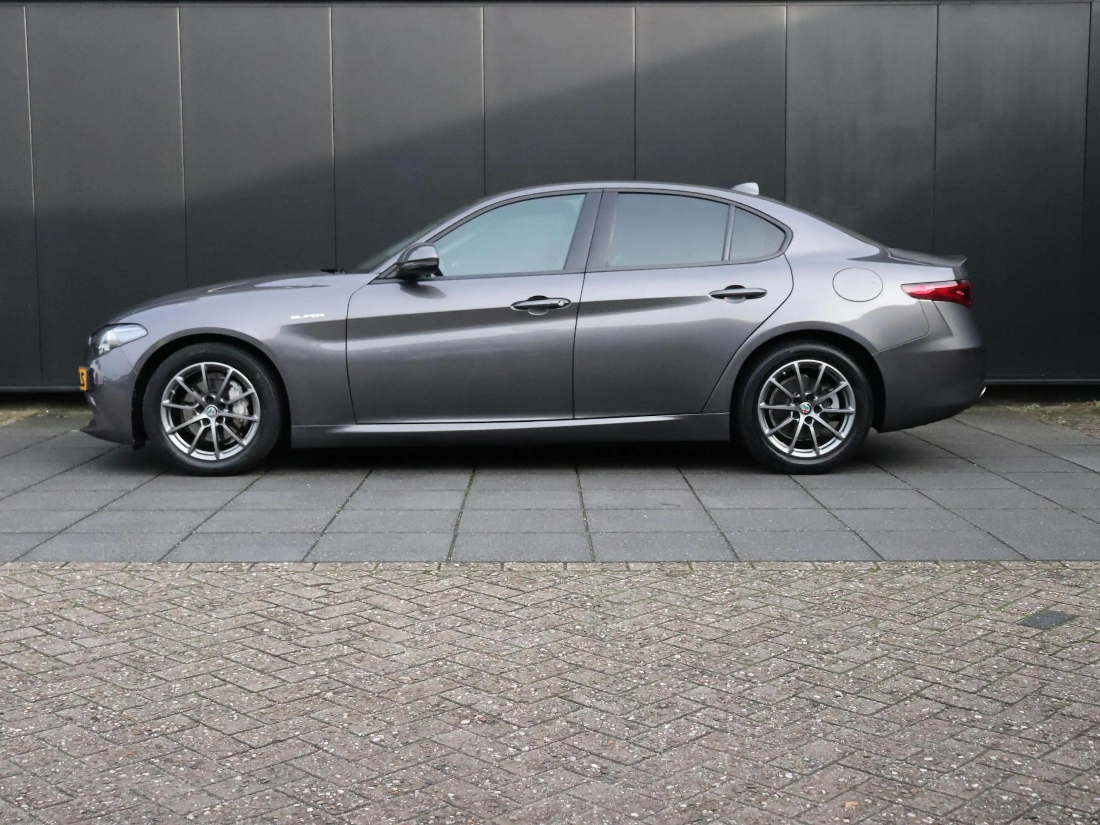 Alfa Romeo Giulia 2.2 LEER | NAVI |  CRUISE | CAMERA | — photo 2