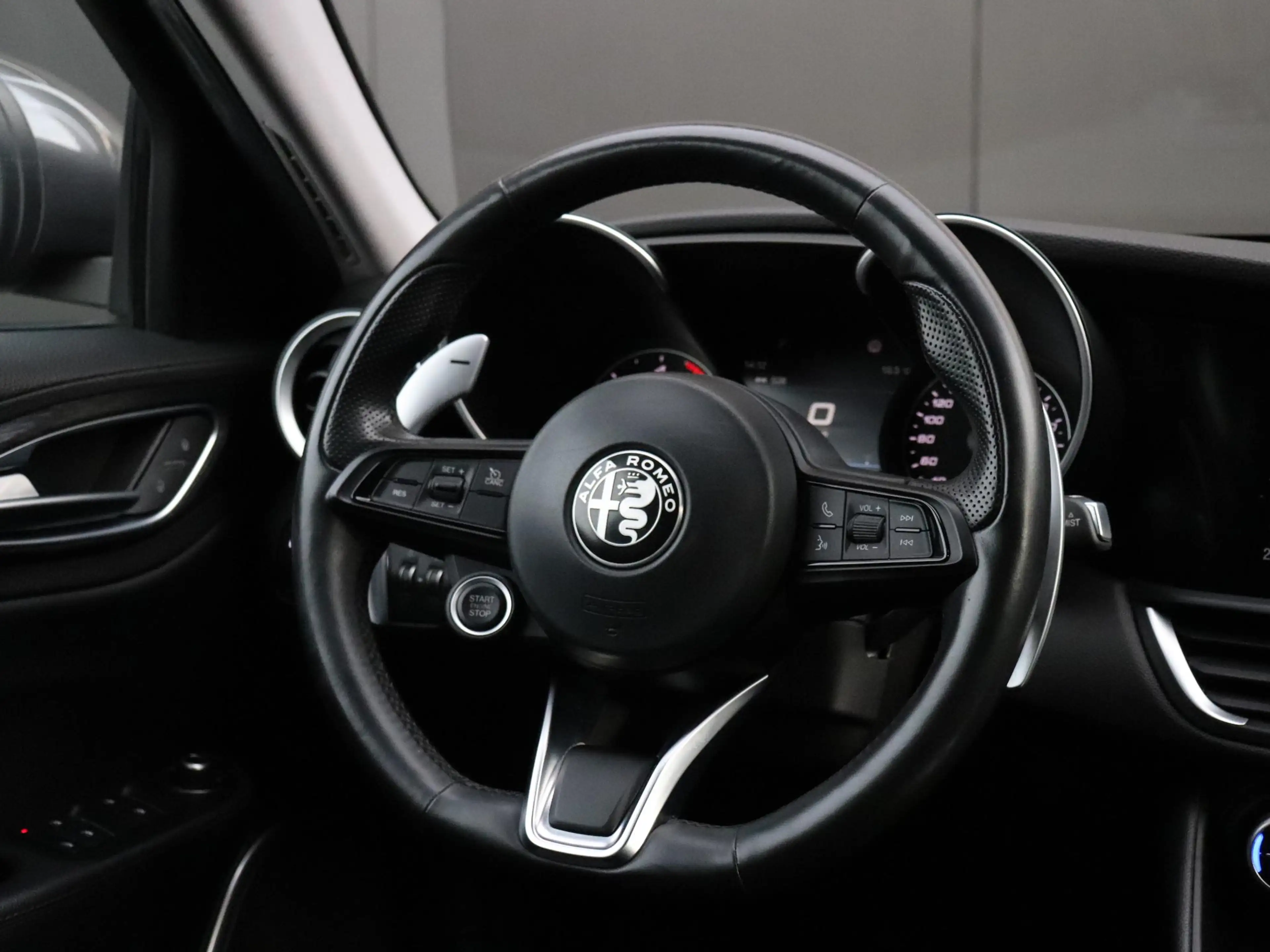 Alfa Romeo Giulia 2.2 LEER | NAVI |  CRUISE | CAMERA | — photo 22