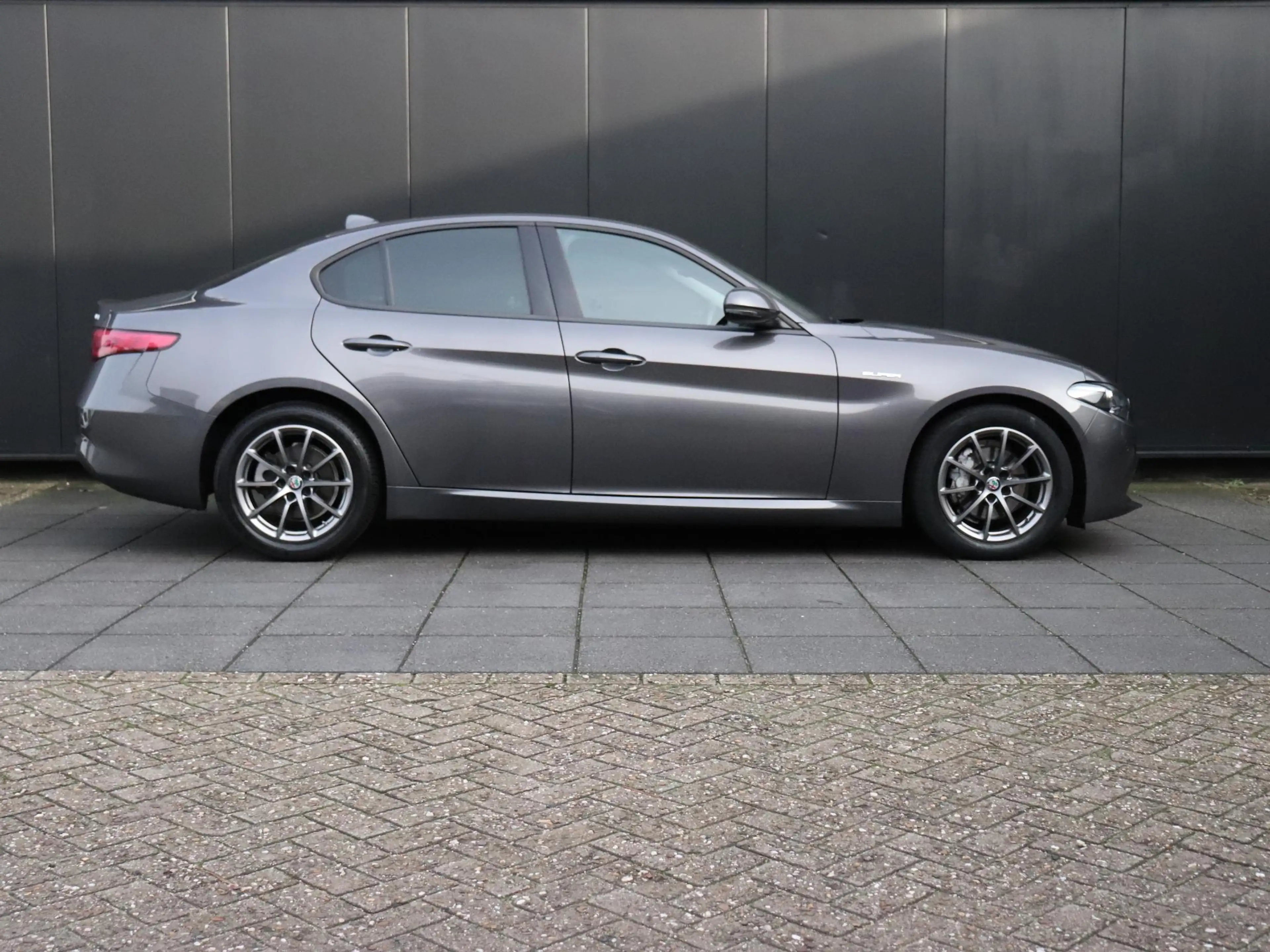 Alfa Romeo Giulia 2.2 LEER | NAVI |  CRUISE | CAMERA | — photo 4