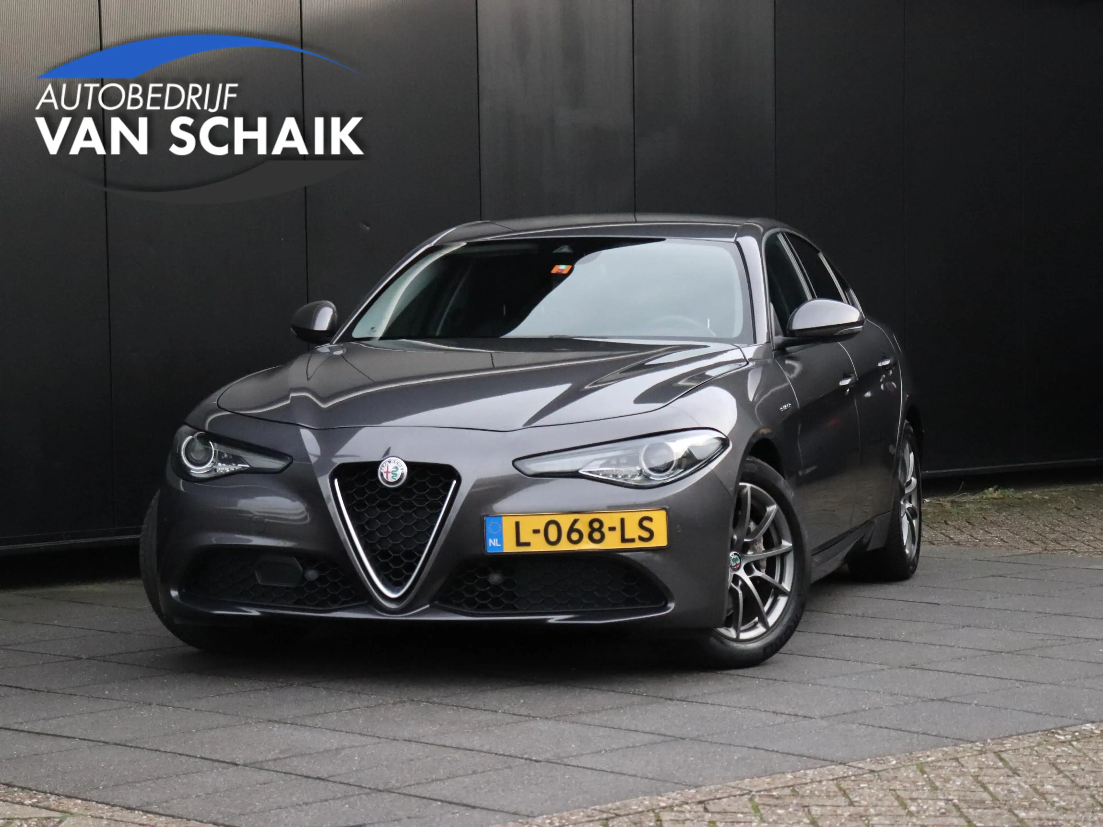 Alfa Romeo Giulia 2.2 LEER | NAVI |  CRUISE | CAMERA |