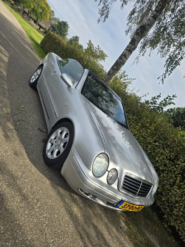 Mercedes-Benz CLK 320 Sport, foto 1