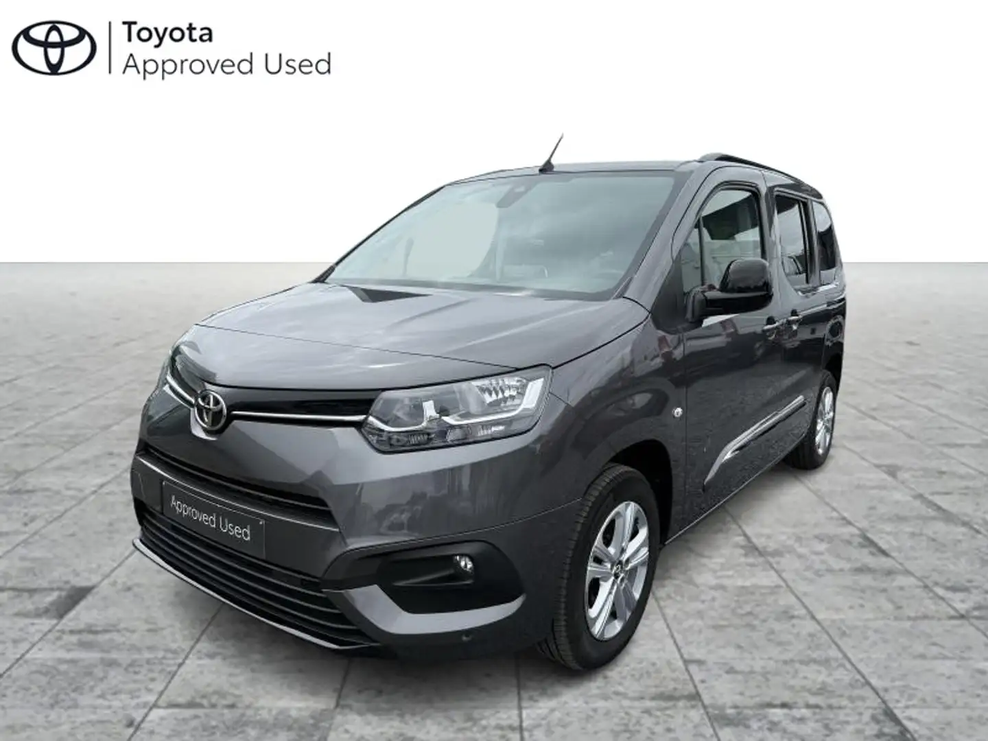 Toyota Verso MPV Grijs - 1