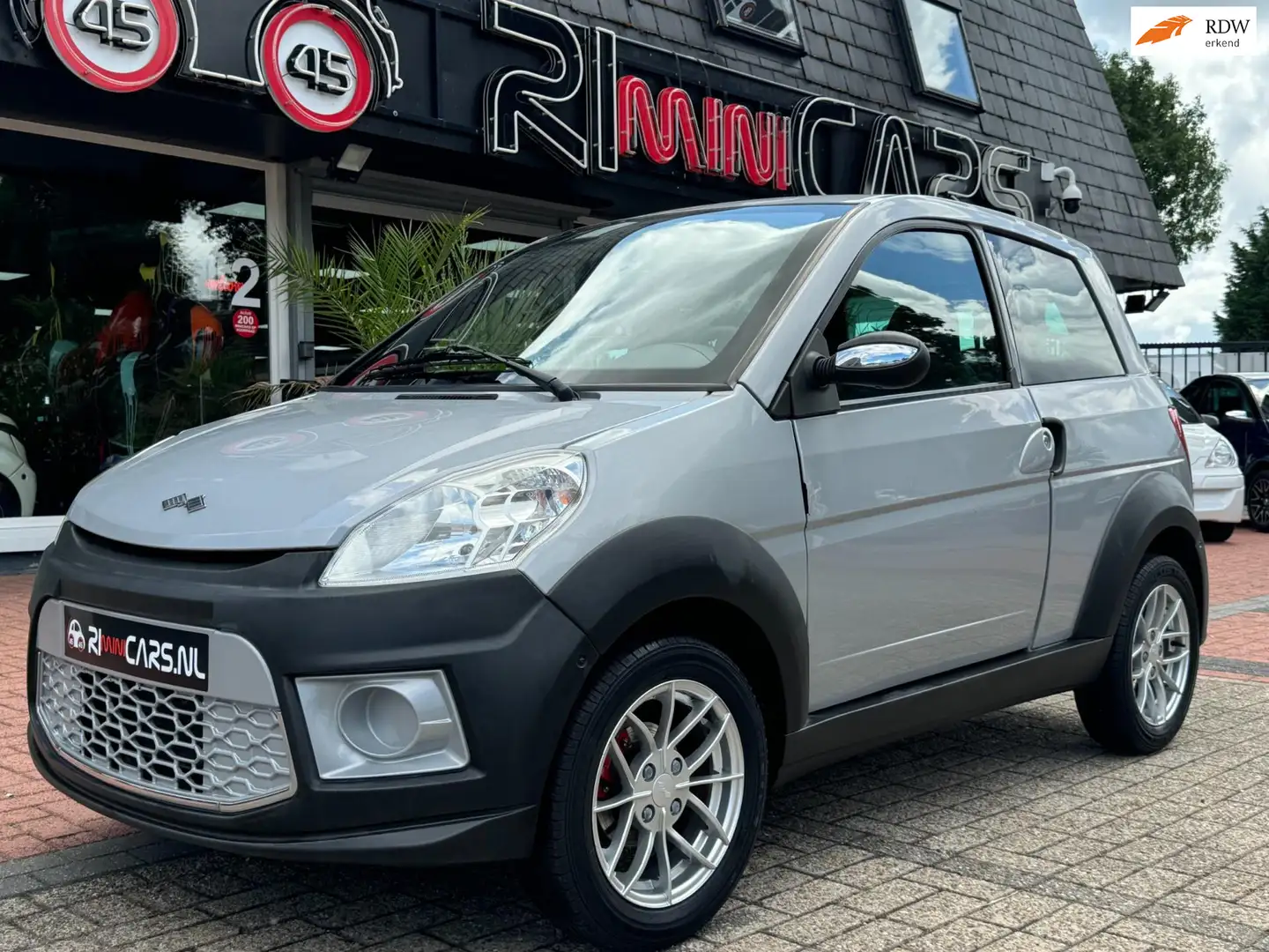 Ligier IXO Brommobiel Club Dci | 2012 | Zeer Nette Staat 45km Argent - 1