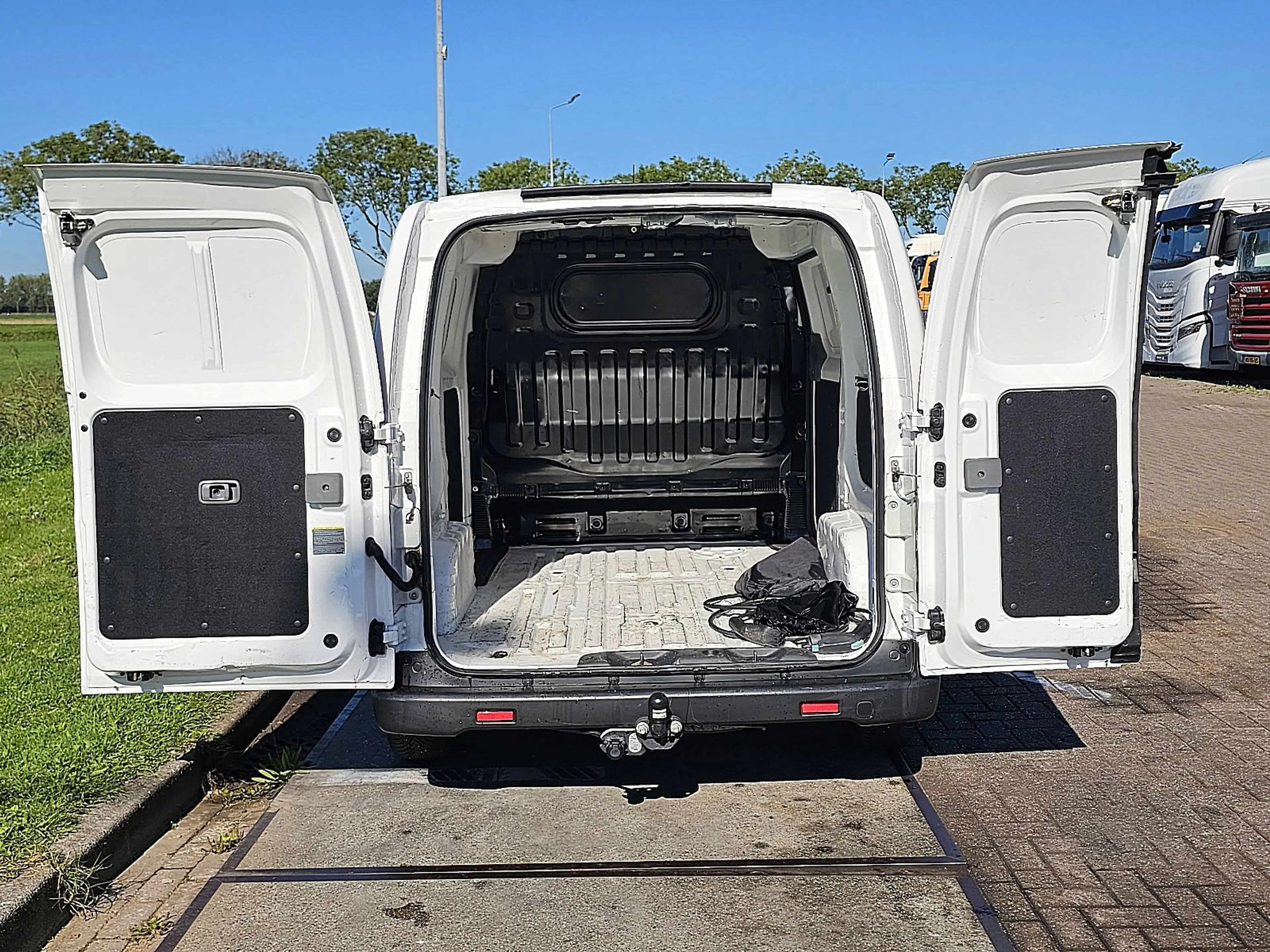 Nissan E-NV200 ac aut wltp 200 kms — photo 12