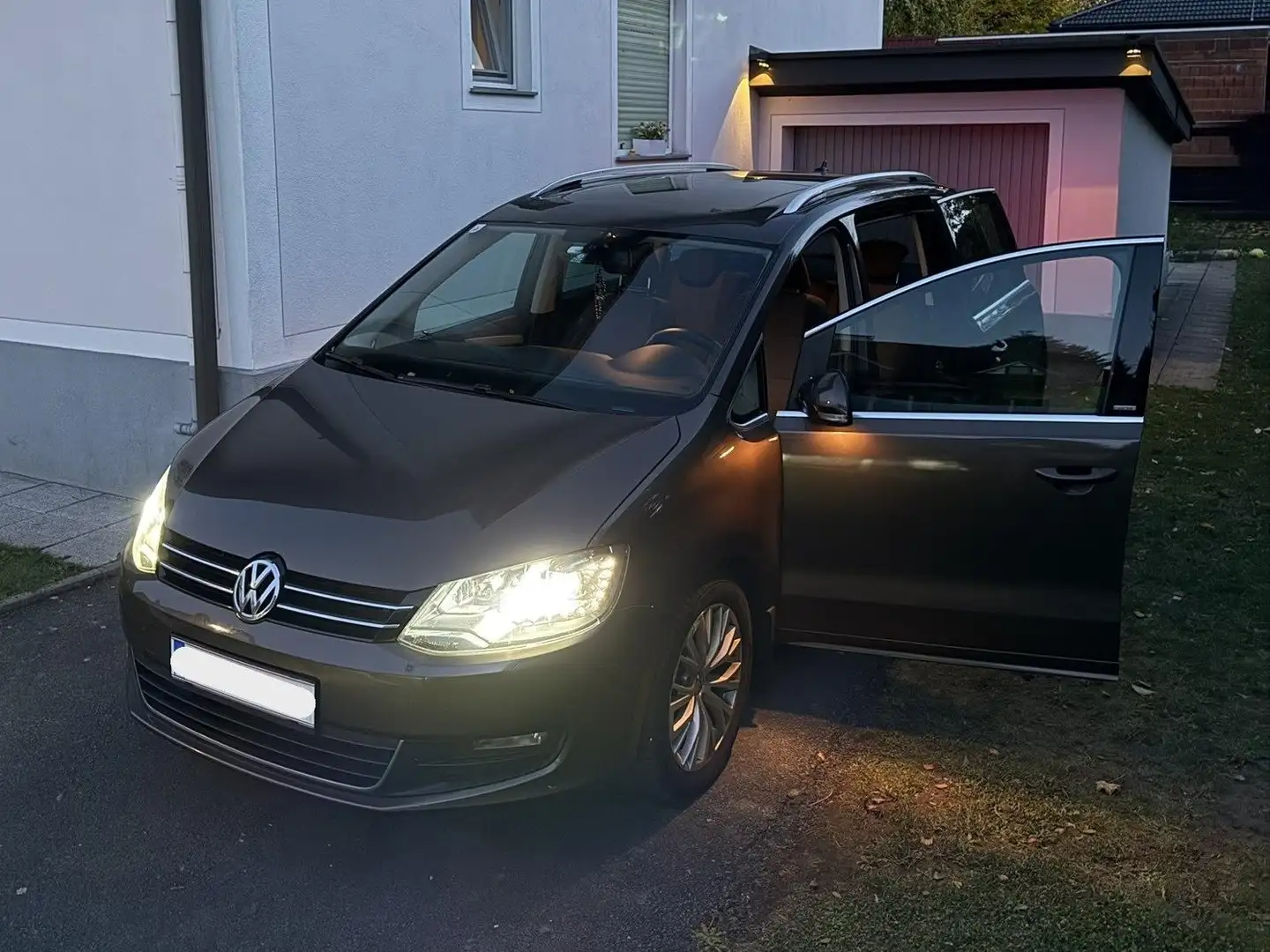 Volkswagen Sharan Sharan Sky BMT 2,0 TDI DPF DSG Sky Braun - 2