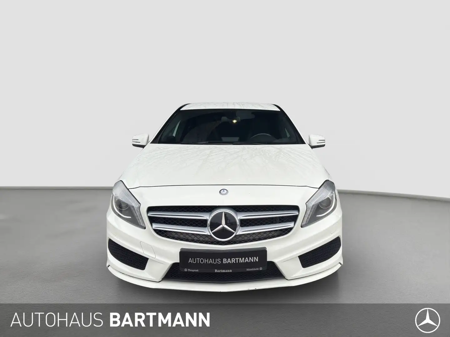 Mercedes-Benz A 180 A 180 AMG+KAMERA+XENON+ SITZHEIZ.+KLIMAAUTOMATIK Weiß - 2