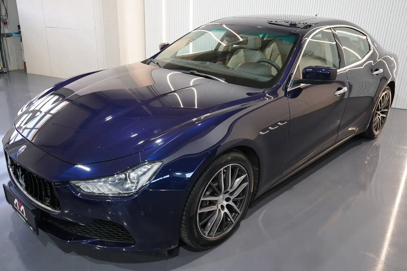 Maserati Ghibli S Q4 1-Hand Blau - 2