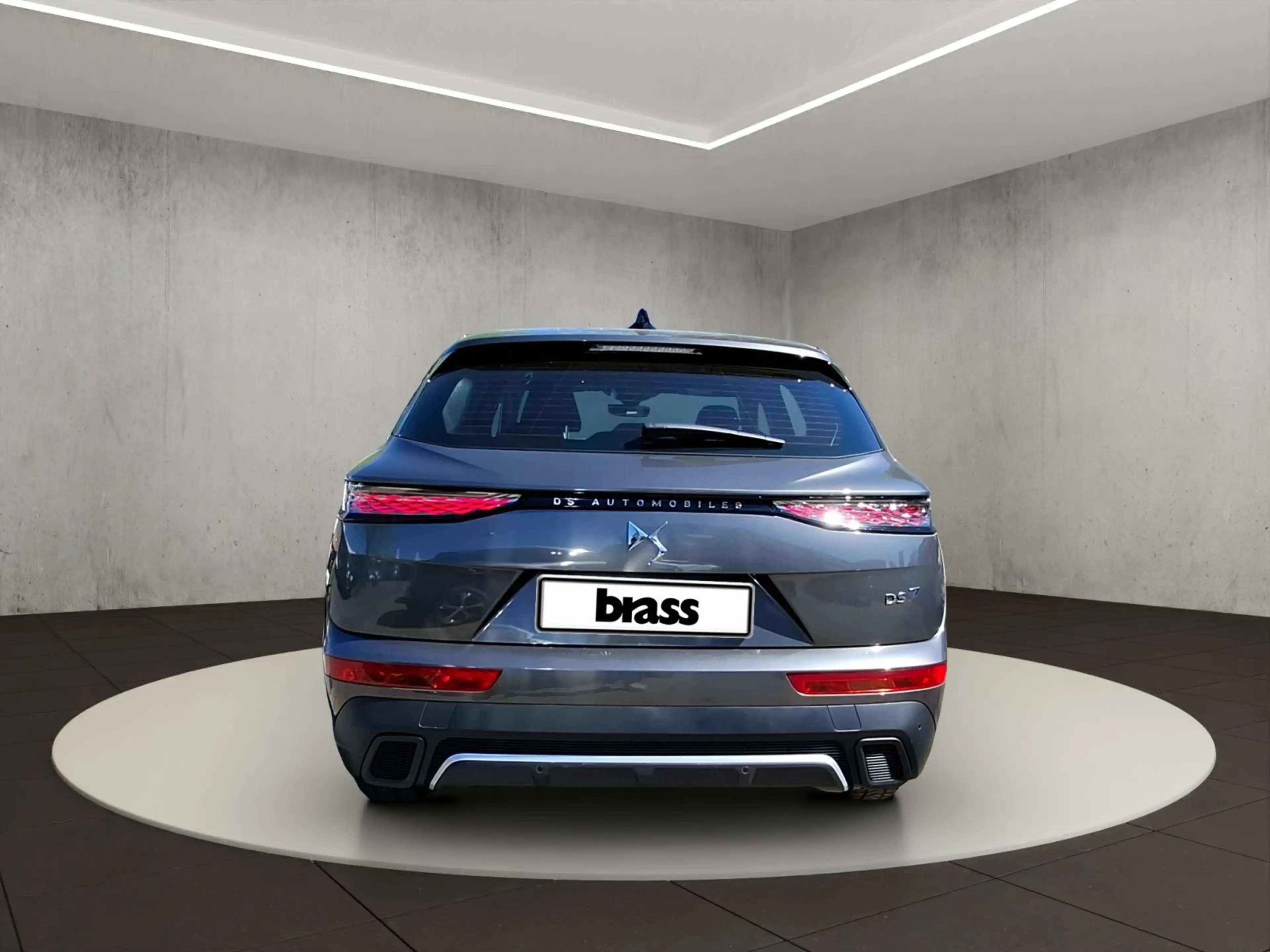 DS Automobiles DS 7 Bastille+ BlueHDi 130 EAT8 — photo 4