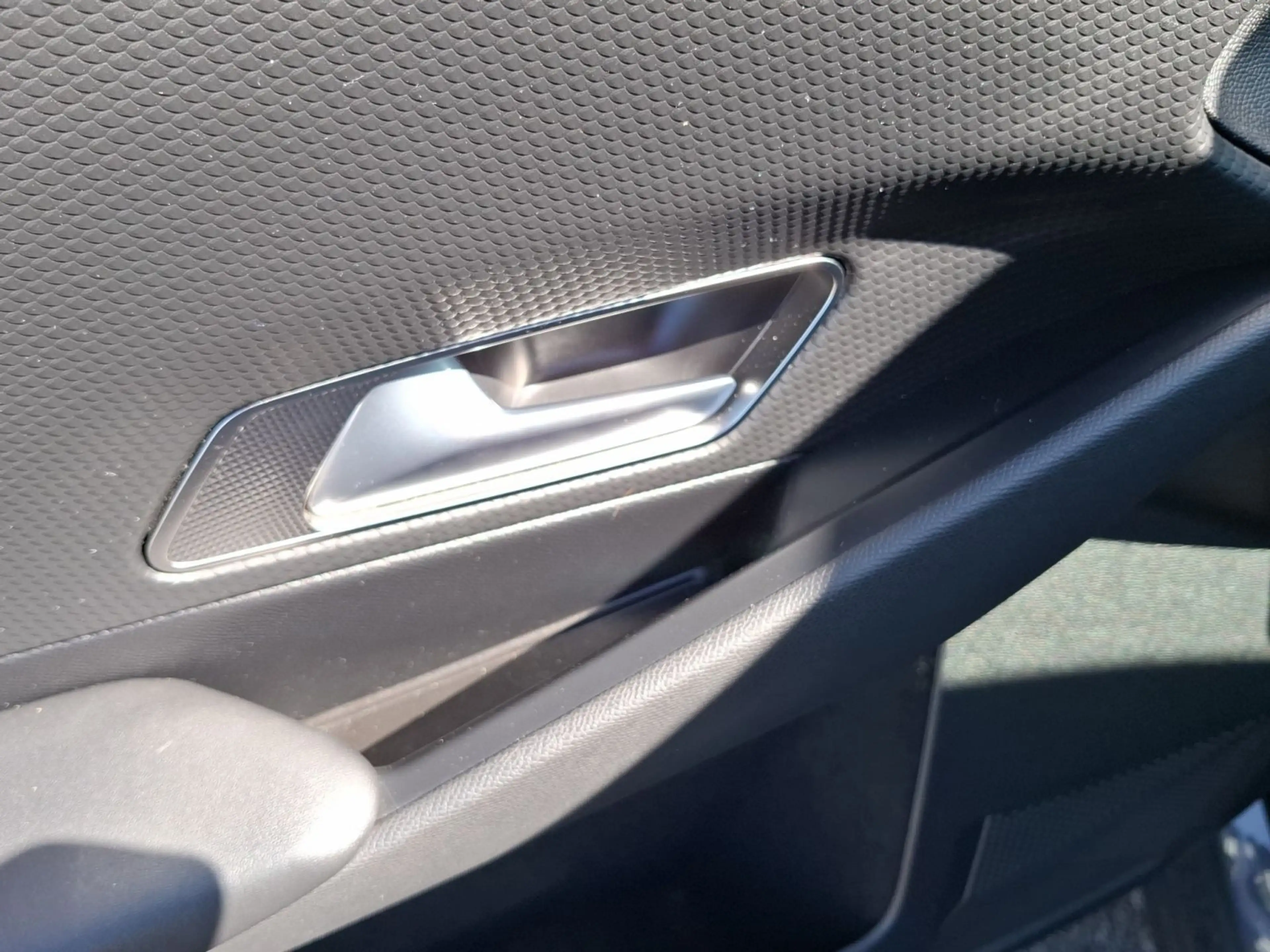 DS Automobiles DS 7 Bastille+ BlueHDi 130 EAT8 — photo 12