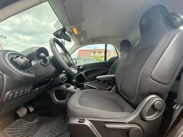 Smart Fortwo view 11