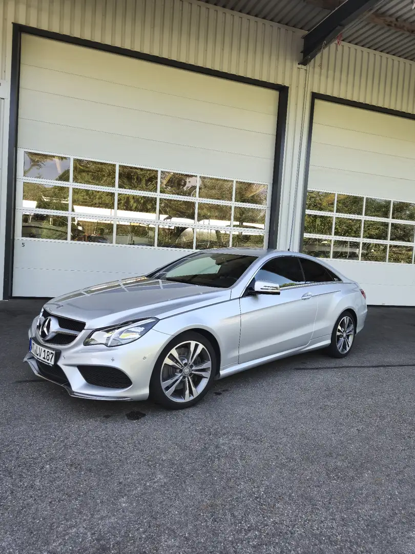 Mercedes-Benz E 400 E 400 (207.361) Grijs - 2