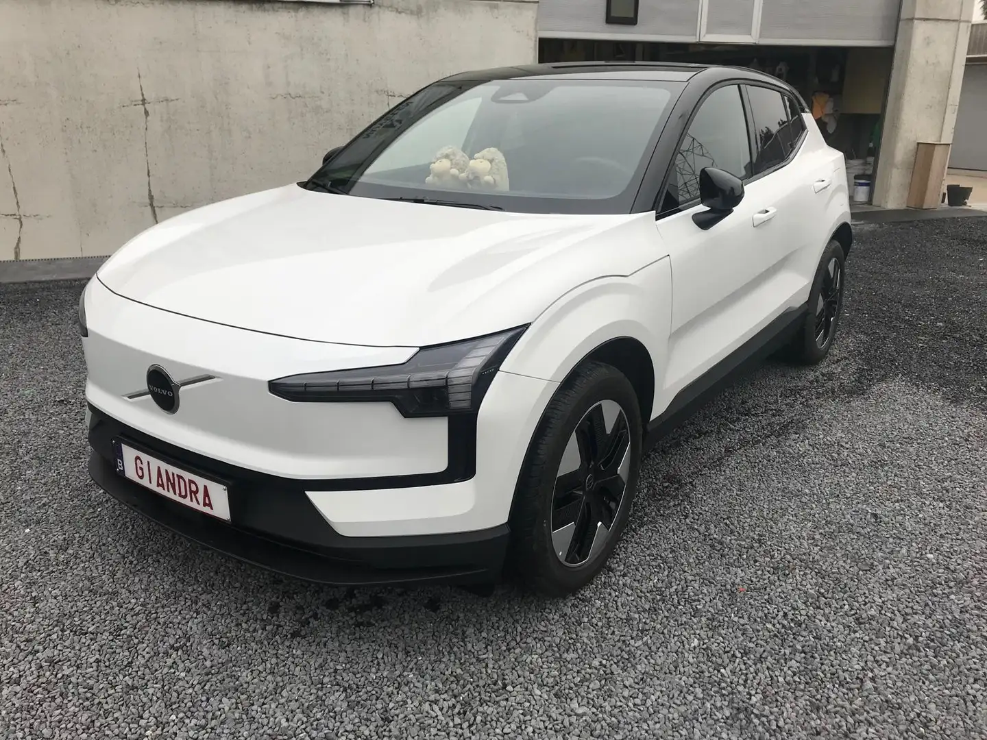 Volvo EX30 Single Motor RWD Plus - 2