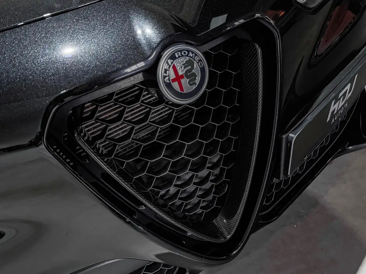 Alfa Romeo Stelvio 2022 — фото 11