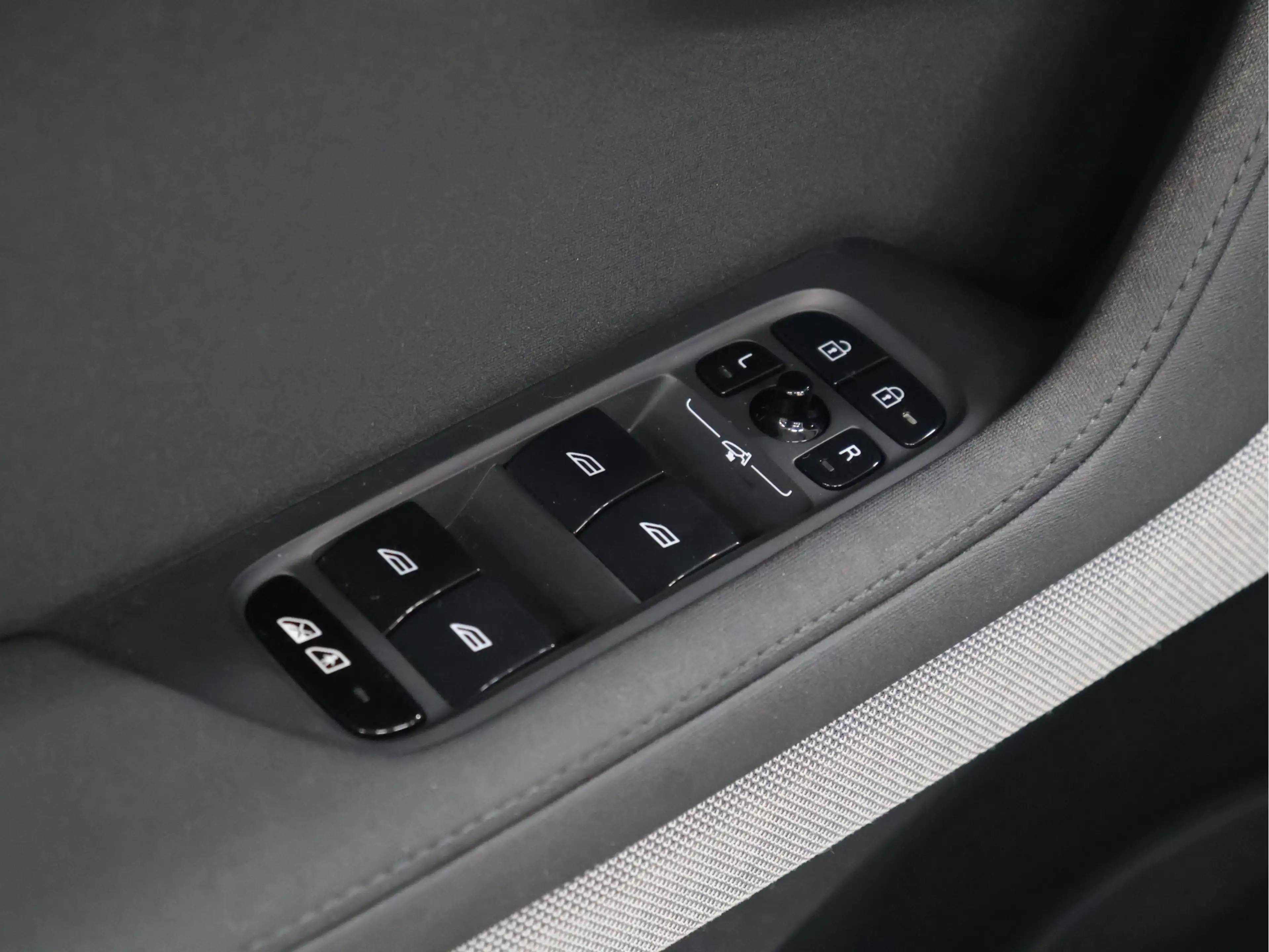 Polestar 2 Long Range Single Motor 78 kWh [TREKHAAK UITKLAPBA — photo 10
