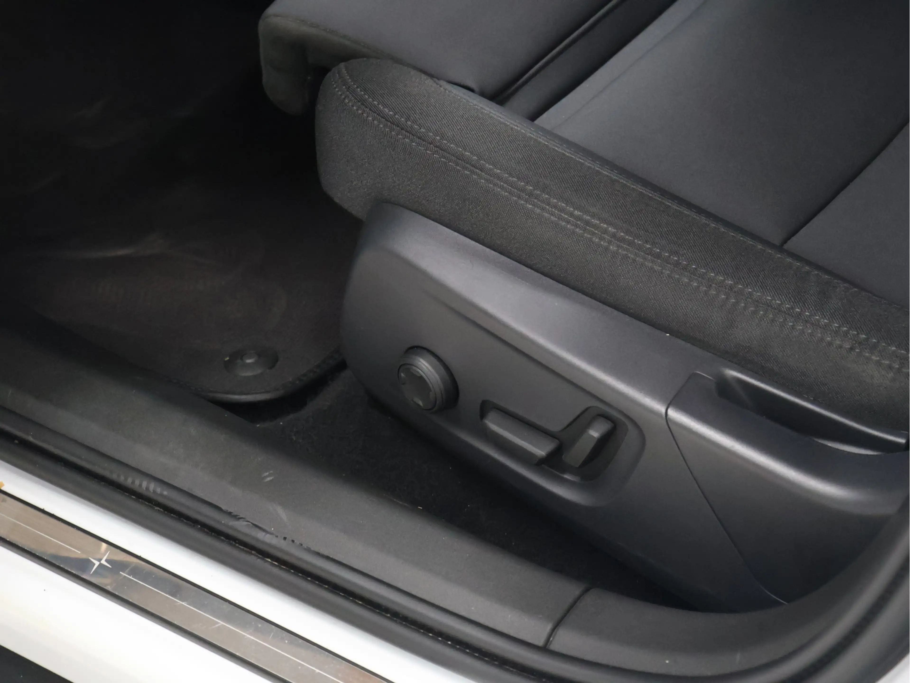 Polestar 2 Long Range Single Motor 78 kWh [TREKHAAK UITKLAPBA — photo 12