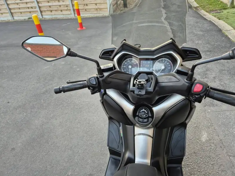 Yamaha XMAX 125 - foto 7