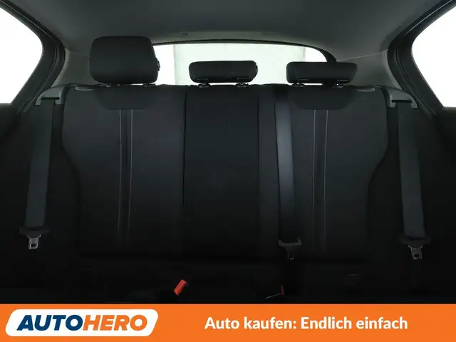 BMW 1 Series view 15