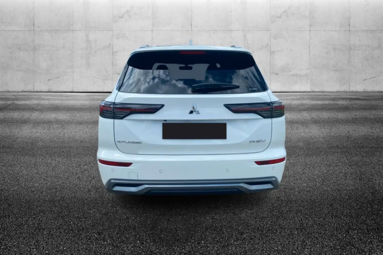 Mitsubishi Outlander 2026