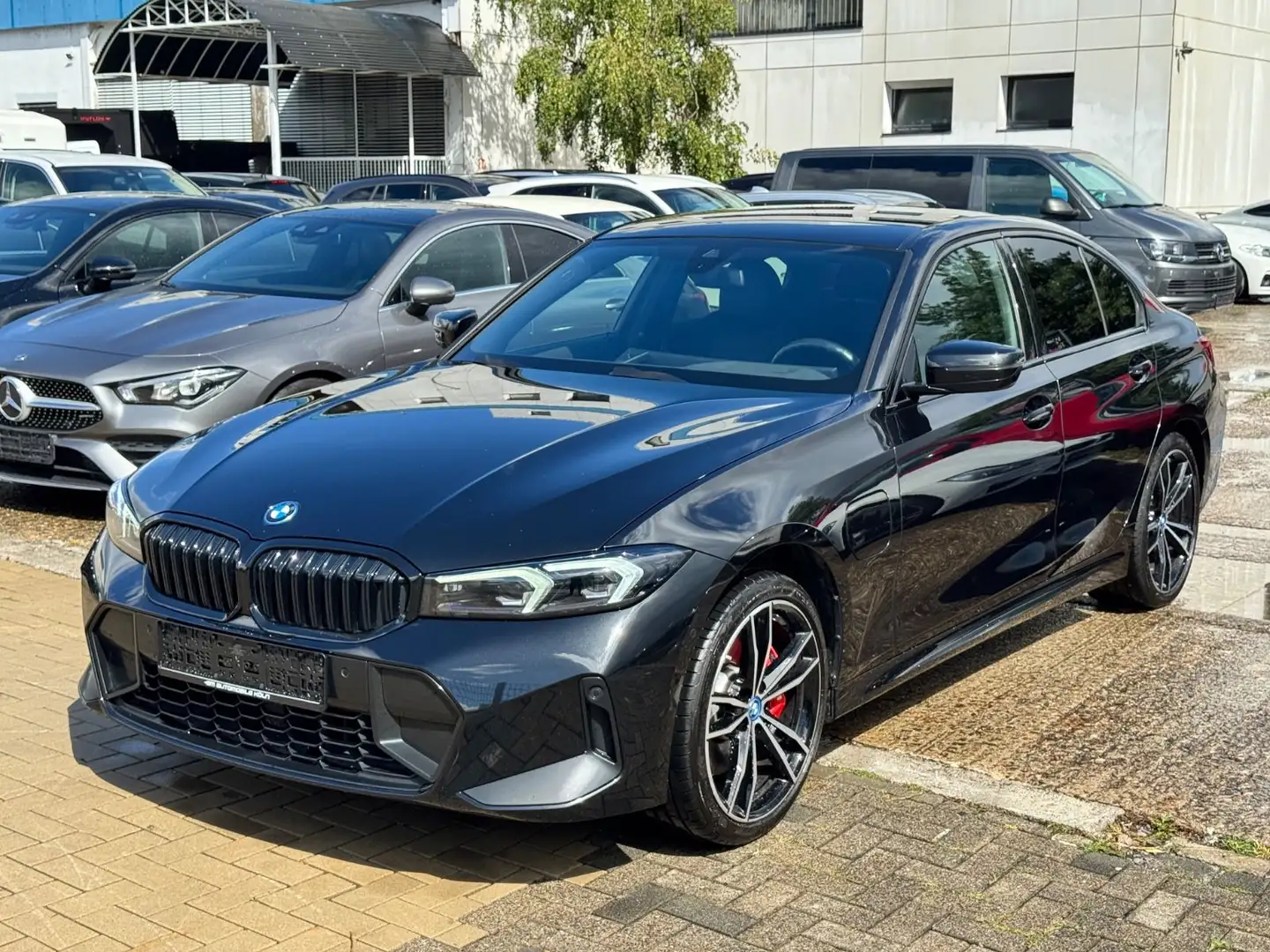 BMW 320 e Lim. M Sport Paket Pro/Wide/HeadUp Noir - 2