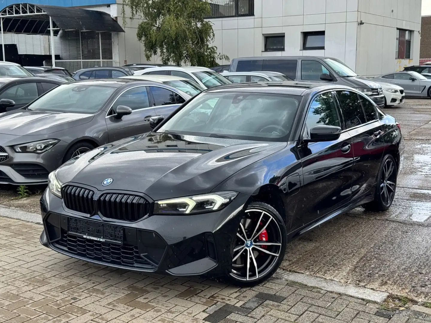 BMW 320 e Lim. M Sport Paket Pro/Wide/HeadUp Noir - 1