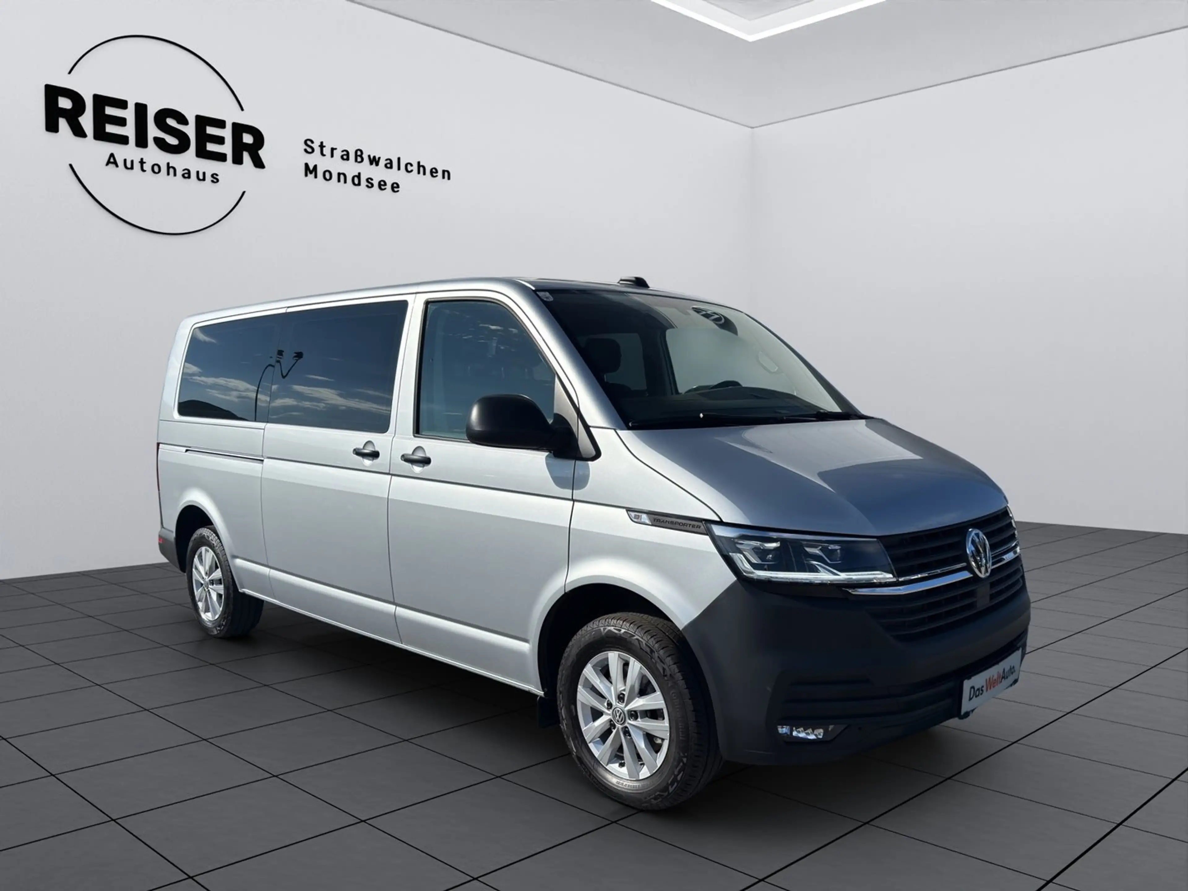 Volkswagen T6.1 Transporter Kombi LR TDI — photo 2