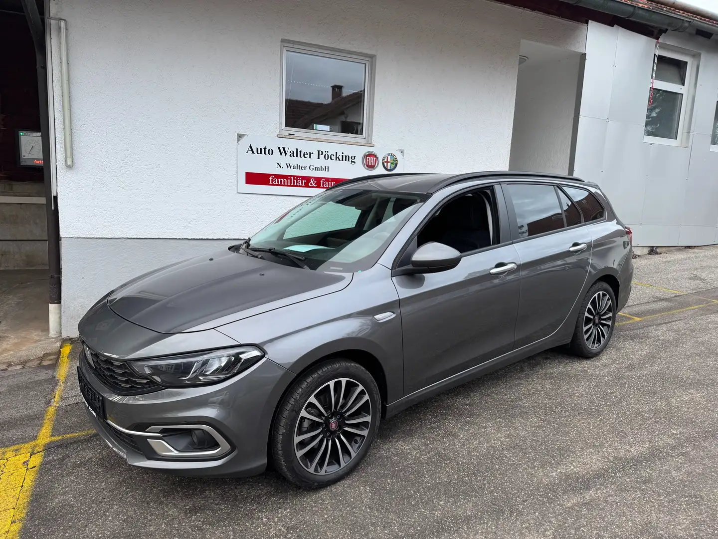 Fiat Tipo 1.0 City Life, LED, Sitzheiz, Klima, Kamera Grau - 1