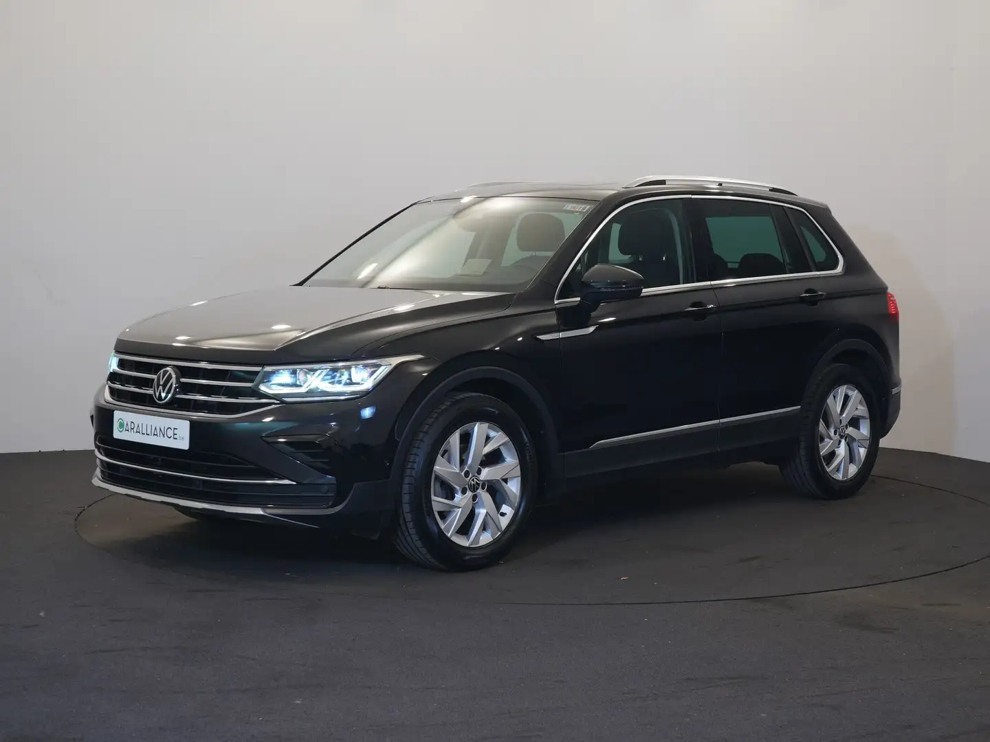 Volkswagen Tiguan ELEGANCE 1.5TSI|DSG|ATR|Pano.Ouvrant|NAVI|Bi-Zone| Schwarz - 1