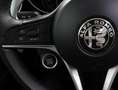 Alfa Romeo Giulia 2.0 T AWD Veloce (NL Auto , Dealer onderhouden) Zwart - thumbnail 16