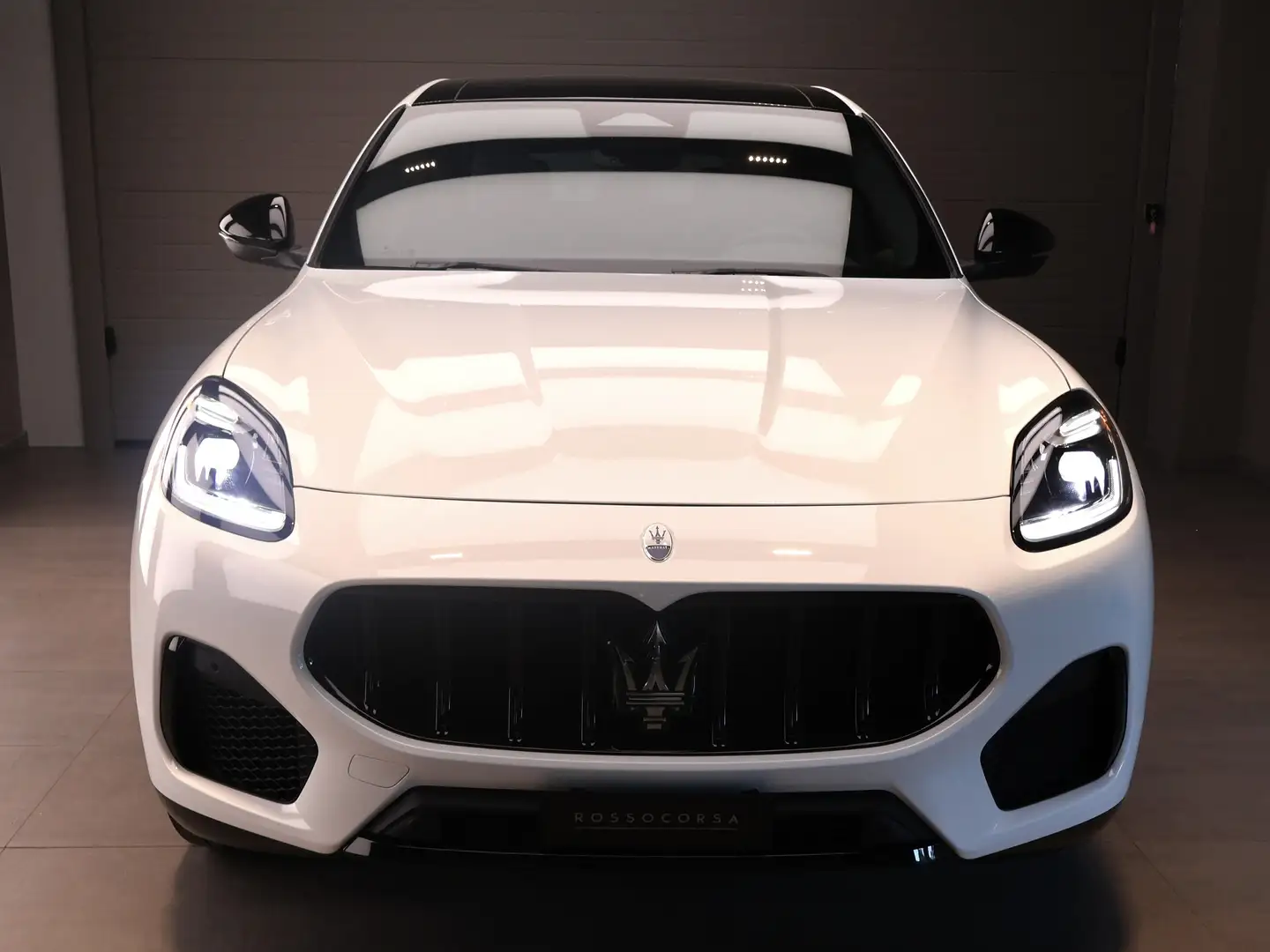 Maserati Grecale Modena Hybrid 330 cv MY25 Weiß - 2