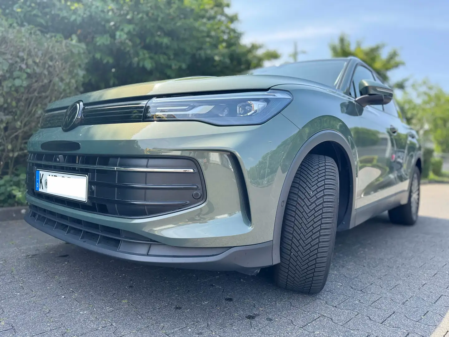 Volkswagen Tiguan Tiguan 1.5 eTSI OPF DSG Life Grün - 2