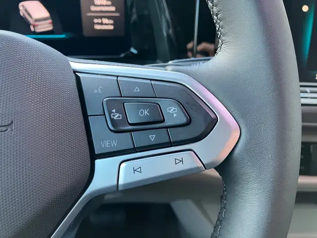 Volkswagen T7 Multivan VW T7 Multivan Business ÜH eHybrid 180 kW 4M Ansicht 11