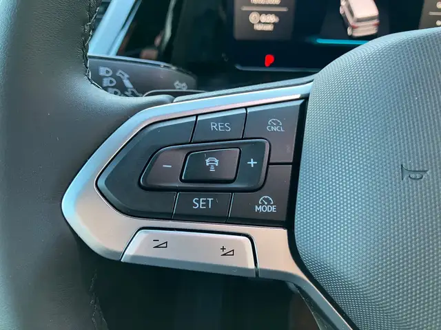 Volkswagen T7 Multivan VW T7 Multivan Business ÜH eHybrid 180 kW 4M Ansicht 10