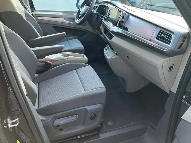 Volkswagen T7 Multivan VW T7 Multivan Business ÜH eHybrid 180 kW 4M Ansicht 9