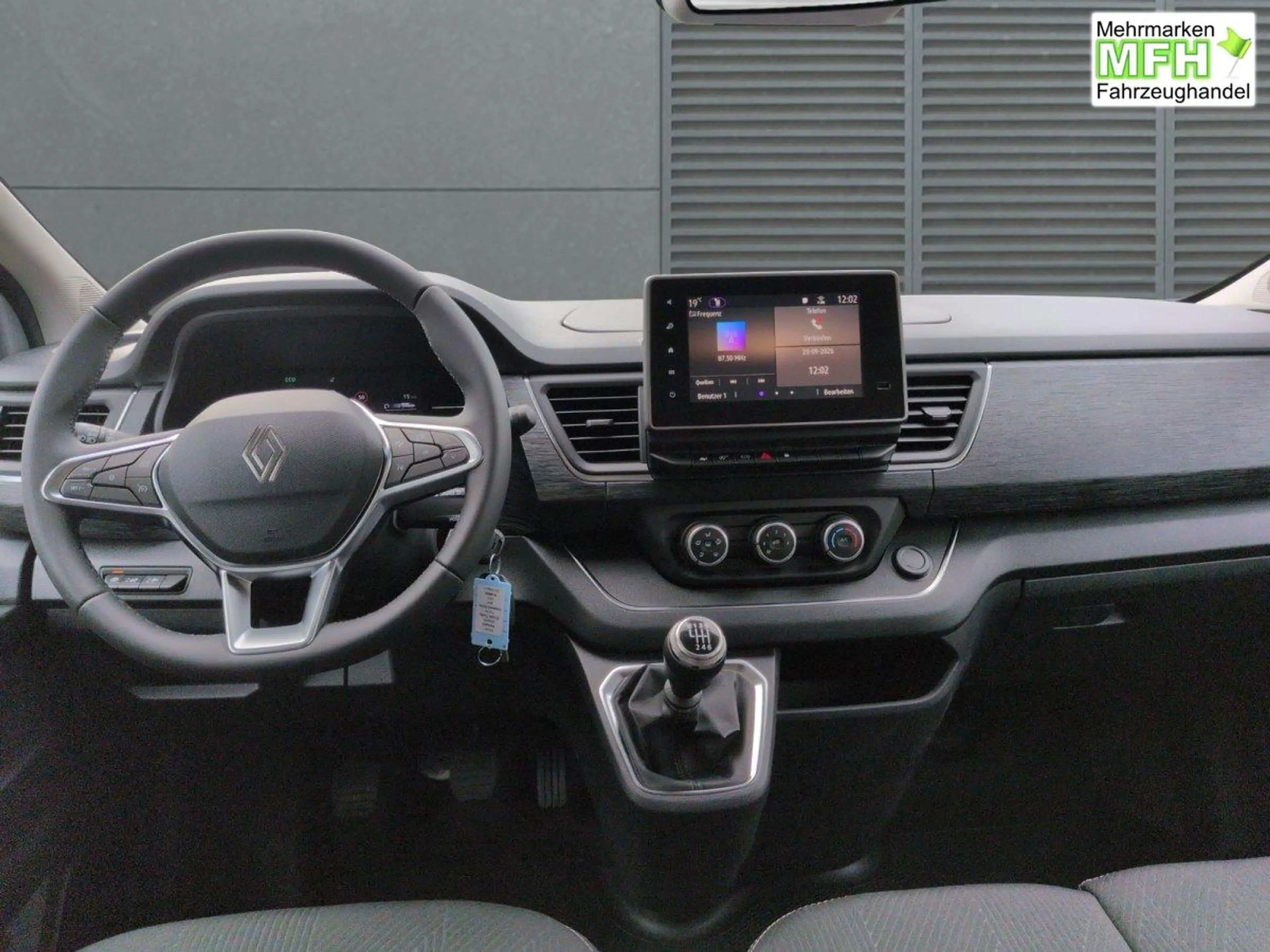 Renault Grand Espace L2H1 9-Sitzer PDC RFK Trafic dCi 150 110 kW (15... — photo 4