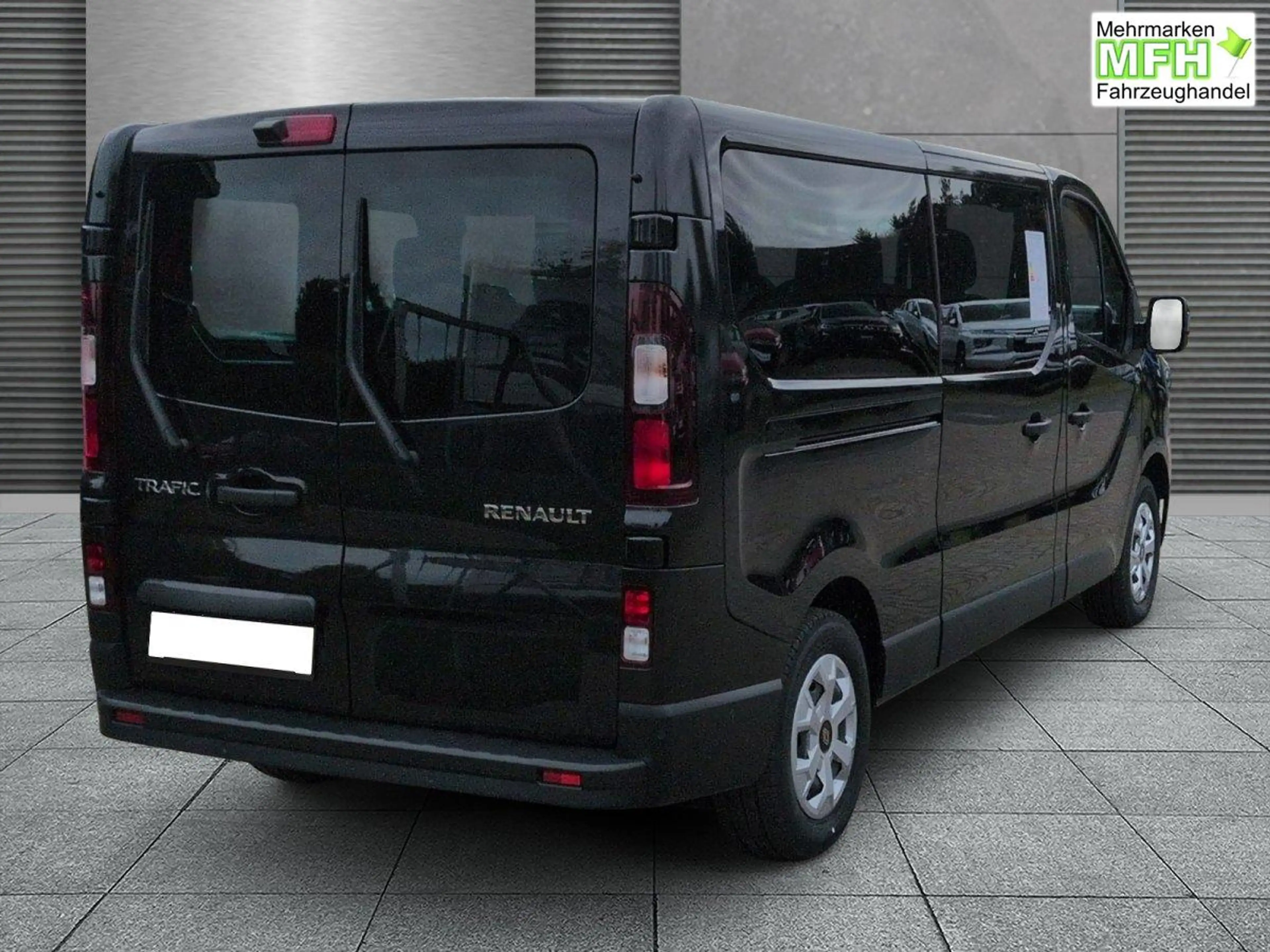 Renault Grand Espace L2H1 9-Sitzer PDC RFK Trafic dCi 150 110 kW (15... — photo 2